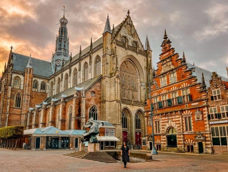 Grote Markt, Haarlem / Groningen, Netherlands